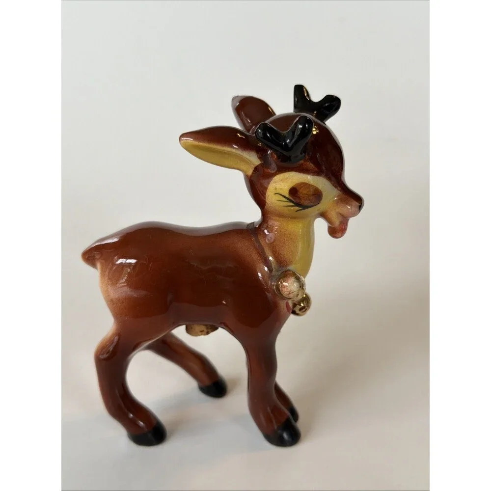 Vintage Kitschy Christmas Reindeer S/P Shaker Closed Eyes 4